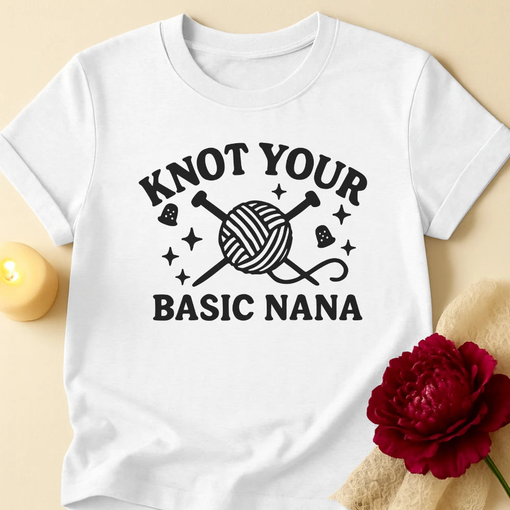Knot Basic Grandma T-Shirt