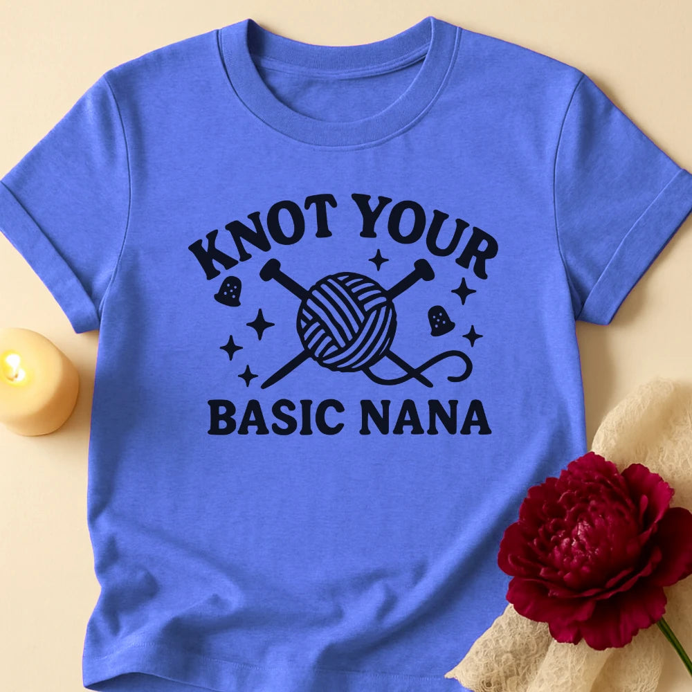 Knot Basic Grandma T-Shirt