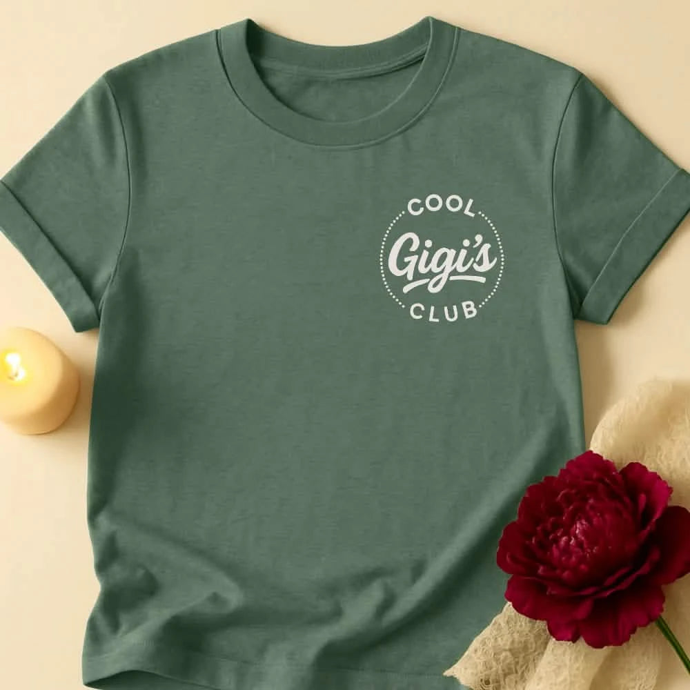 Badge Gigi Grandma T-Shirt